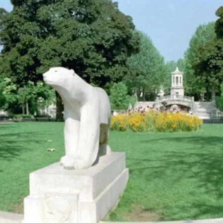 Les Facultes Διαμέρισμα *