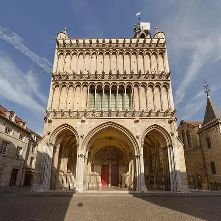 Les Facultes Διαμέρισμα
